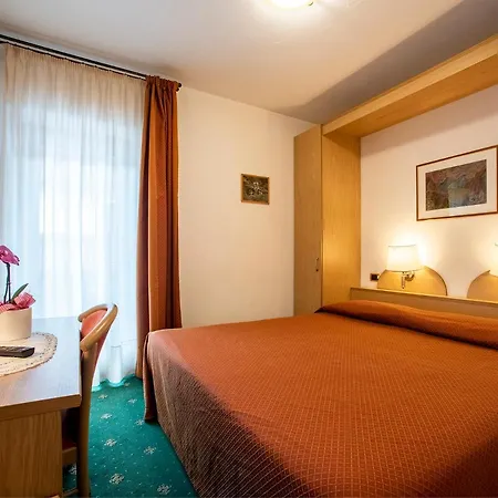 Adriana Hotel