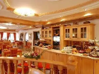 Hotel Adriana 3*