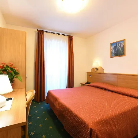 Hotel Adriana 3*