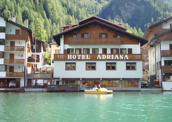 Hotell Adriana 3*